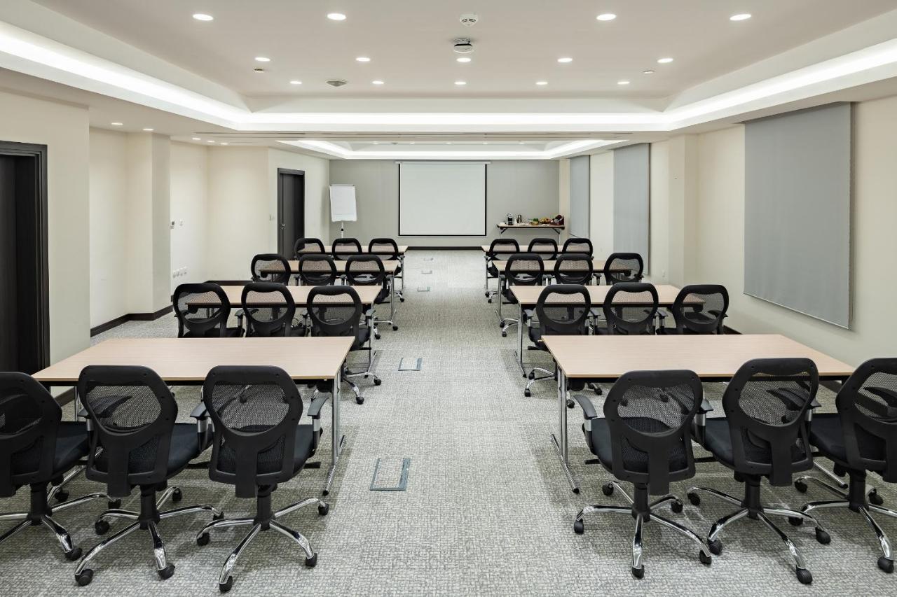 Park Inn By Radisson Jubail Industrial City Eksteriør bilde