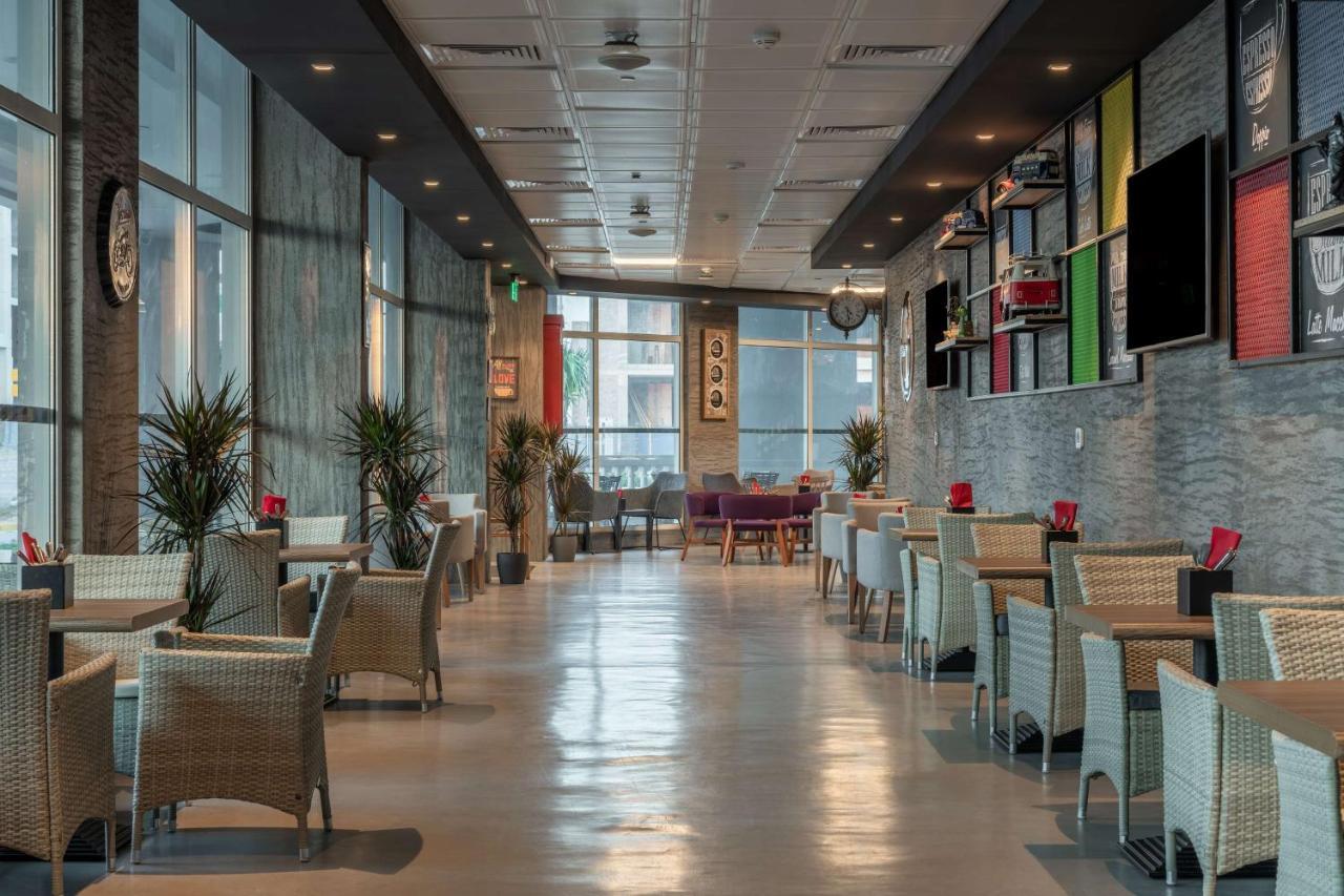 Park Inn By Radisson Jubail Industrial City Eksteriør bilde
